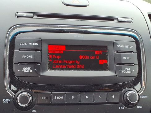 Used 2018 Kia Forte LX image 13