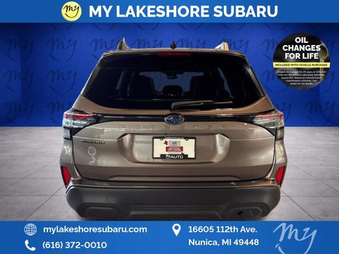 Certified 2025 Subaru Forester Premium AWD/4WD image 10