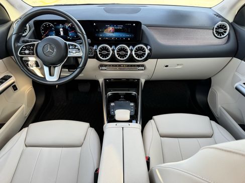 Used 2023 Mercedes-Benz GLA 250 4MATIC image 22