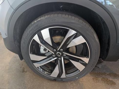 New 2026 Volvo XC40 B5 Plus w/ Protection Package Premier image 7