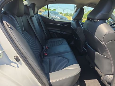 Used 2023 Toyota Camry SE FWD image 14