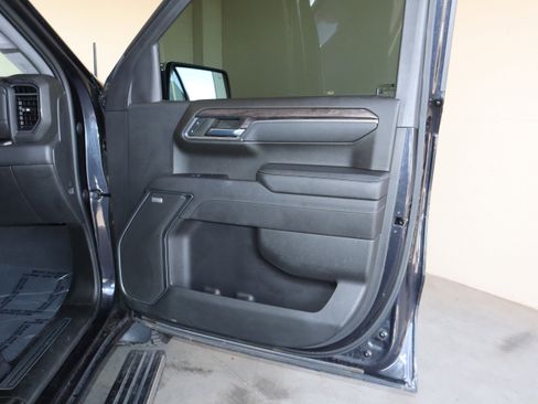 Used 2023 Chevrolet Silverado 1500 LTZ w/ Technology Package image 39