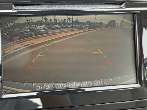 Used 2019 Nissan Rogue Sport SV FWD image 6