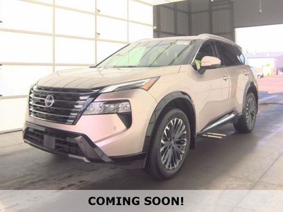 Used 2025 Nissan Rogue Platinum w/ Tech Package