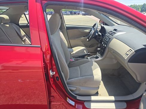 Used 2013 Toyota Corolla L FWD image 6