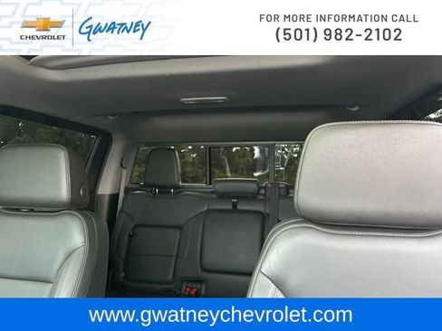 Used 2024 Chevrolet Silverado 1500 LT Trail Boss w/ LT Trail Boss Premium Package AWD/4WD image 31