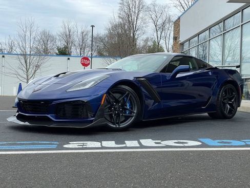 Used 2019 Chevrolet Corvette ZR1 RWD image 11