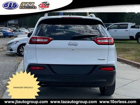 Used 2018 Jeep Cherokee Latitude image 6