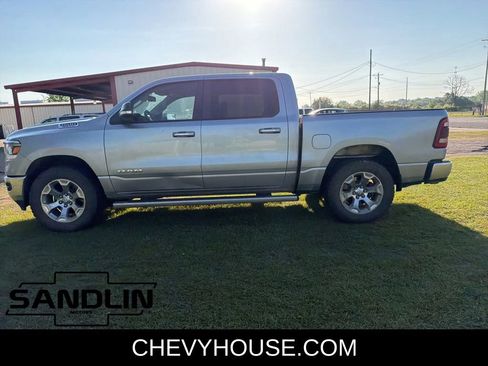 Used 2019 RAM 1500 Big Horn AWD/4WD image 3