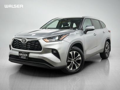 Used 2025 Toyota Highlander XLE