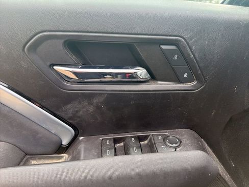 Used 2023 Chevrolet Colorado Z71 w/ Z71 Convenience Package 2 image 14