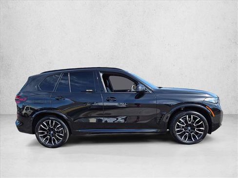 Used 2026 BMW X5 sDrive40i w/ M Sport Package RWD image 4