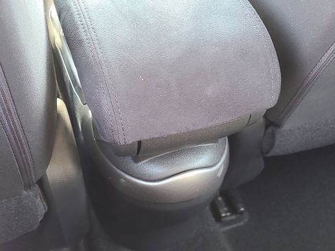 Used 2014 Nissan Juke S image 21