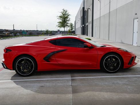 Used 2024 Chevrolet Corvette Stingray Coupe w/ 1LT RWD image 9