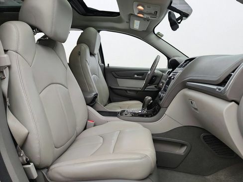 Used 2013 GMC Acadia SLT FWD image 30