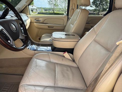 Used 2008 Cadillac Escalade 2WD image 18