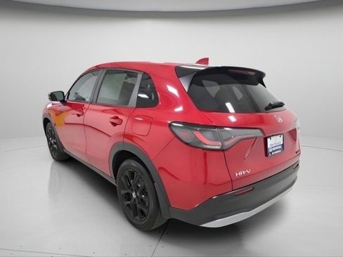 Used 2023 Honda HR-V Sport image 5
