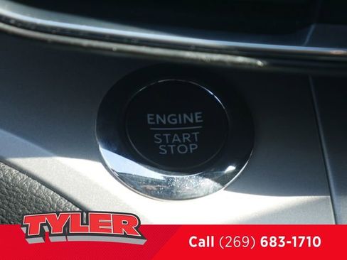 Used 2023 Ford Explorer XLT w/ Equipment Group 202A AWD/4WD image 34