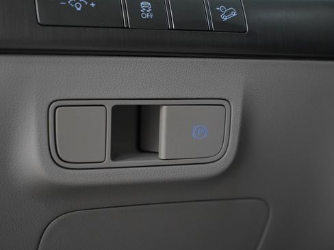 Certified 2026 Hyundai Kona SEL Premium AWD/4WD image 27