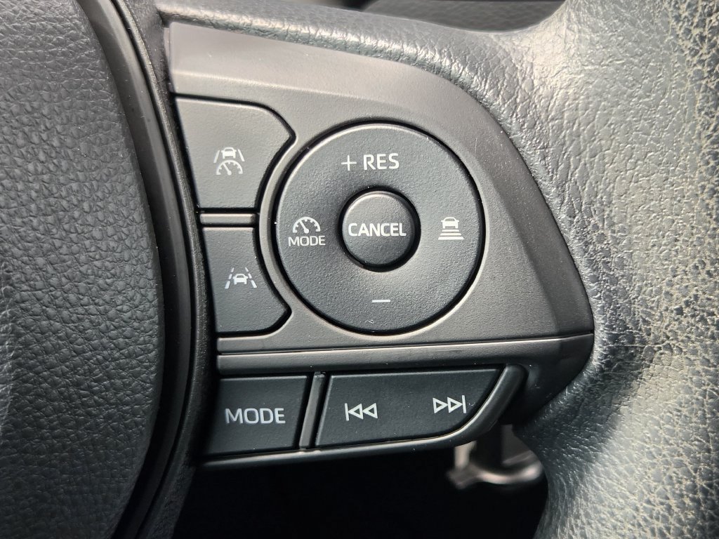 Used 2024 Toyota Corolla LE FWD image 22