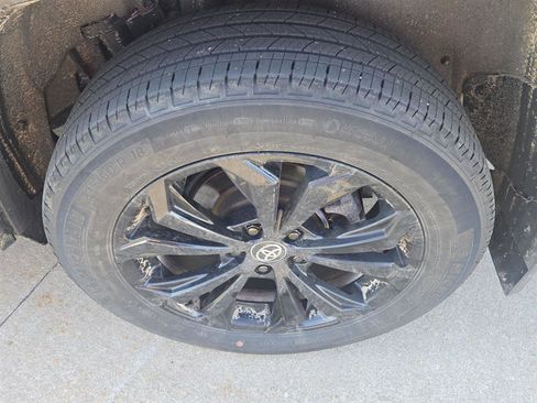 Used 2024 Toyota RAV4 XSE w/ Advanced Technology Package image 19