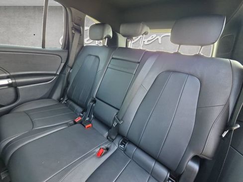 Used 2023 Mercedes-Benz GLB 250 4MATIC image 22