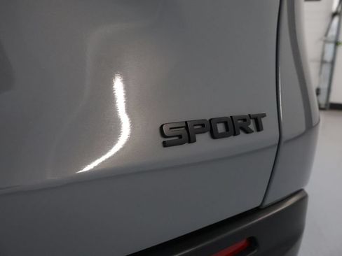 Used 2025 Honda HR-V Sport image 11