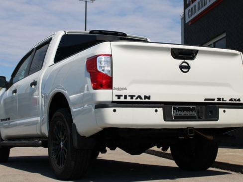Used 2019 Nissan Titan SL w/ Midnight Edition AWD/4WD image 11
