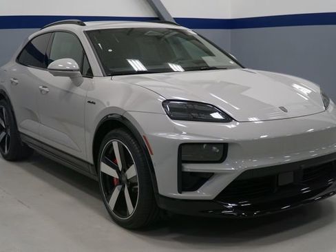 New 2026 Porsche Macan Turbo Electric image 12