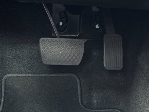 Used 2025 Honda Accord LX image 41