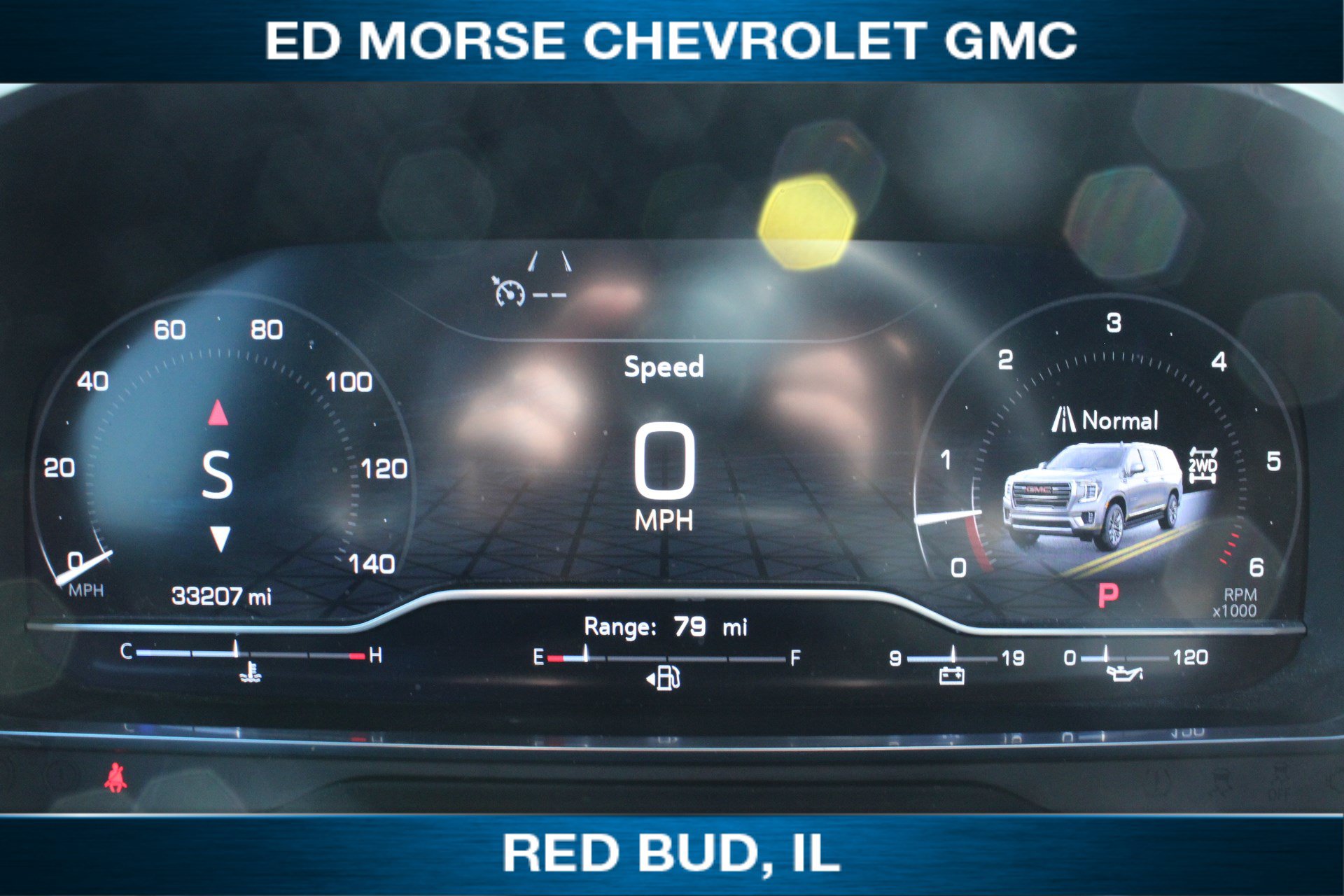 Used 2024 GMC Yukon AT4 AWD/4WD image 9