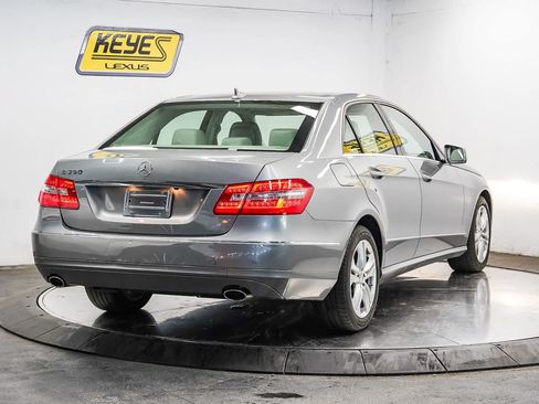 Used 2011 Mercedes-Benz E 350 Sedan image 4