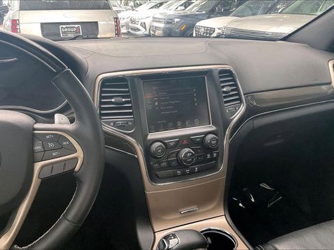 Used 2015 Jeep Grand Cherokee Overland RWD image 7