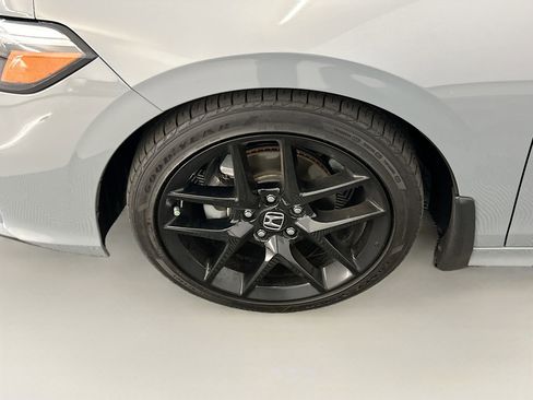Used 2025 Honda Civic Sport image 11