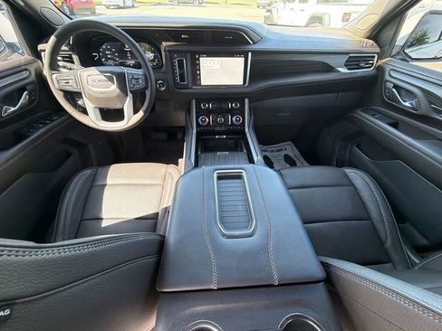 Used 2023 GMC Yukon XL Denali w/ Max Trailering Package AWD/4WD image 25