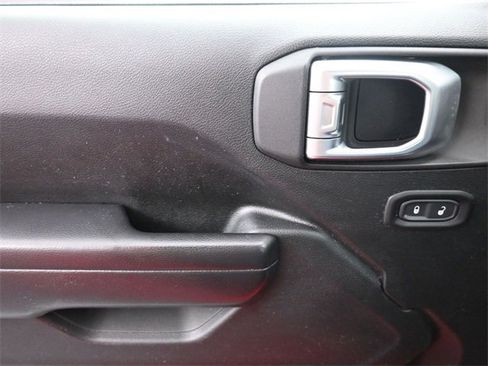 Used 2020 Jeep Wrangler Unlimited Sport S image 25