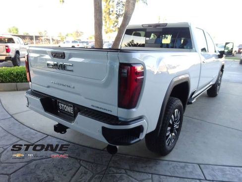 New 2025 GMC Sierra 2500 Denali Ultimate w/ Max Trailering Package AWD/4WD image 11