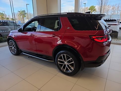 New 2025 Land Rover Discovery Sport Dynamic SE image 2