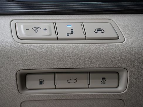 Used 2019 Hyundai Sonata Limited w/ Ultimate Package 04 image 25