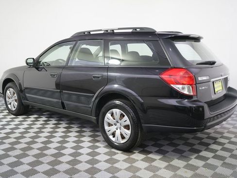 Used 2009 Subaru Outback 2.5i AWD/4WD image 3
