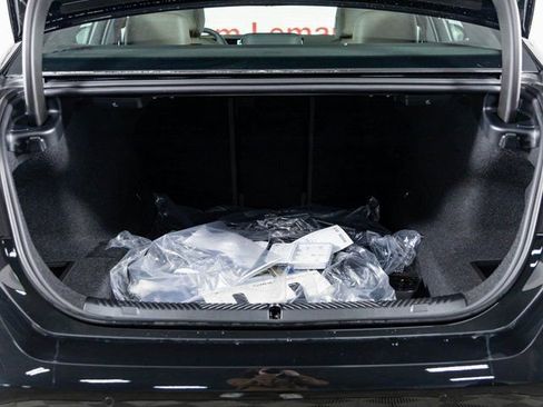 Used 2025 BMW 530i xDrive 530i xDrive w/ Premium Package image 26