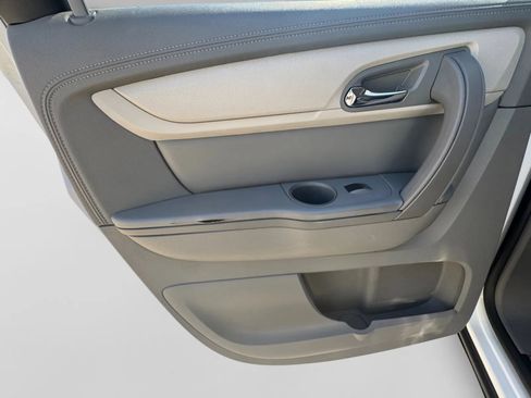 Used 2017 Chevrolet Traverse LS image 26