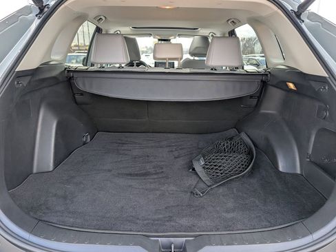 Used 2021 Toyota RAV4 XLE Premium image 33