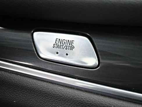 Used 2021 Buick Enclave Essence w/ Sun And Navigation Package AWD/4WD image 22
