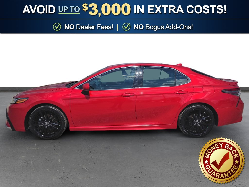 Used 2024 Toyota Camry XSE FWD image 2