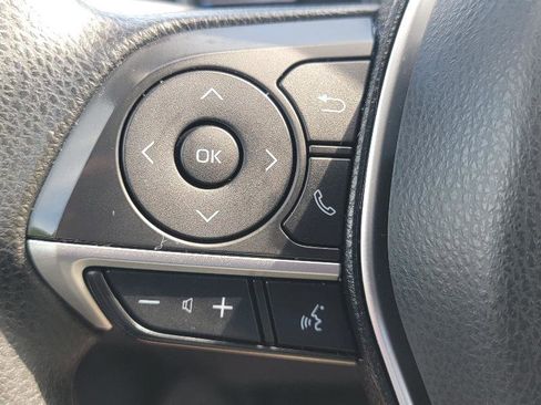 Used 2022 Toyota Camry LE image 13