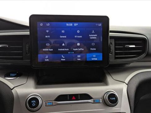 Used 2022 Ford Explorer XLT RWD image 28