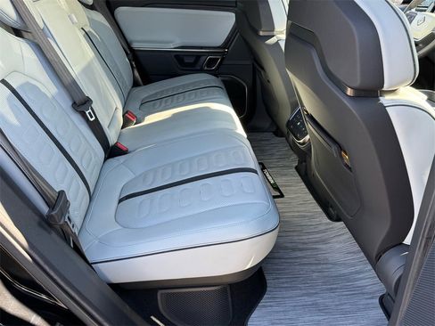 Used 2022 Rivian R1T Adventure image 18