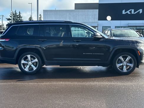 Used 2021 Jeep Grand Cherokee L Limited w/ Trailer Tow Group (B) image 3