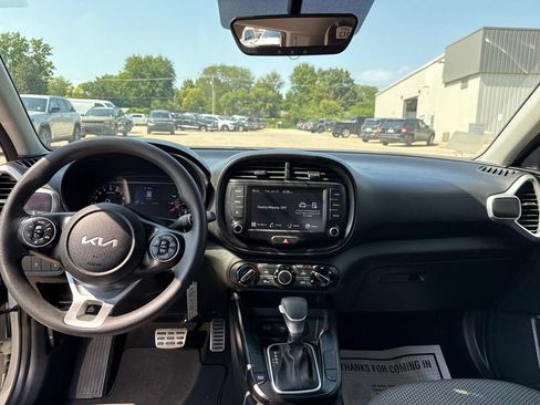 Used 2022 Kia Soul LX FWD image 40